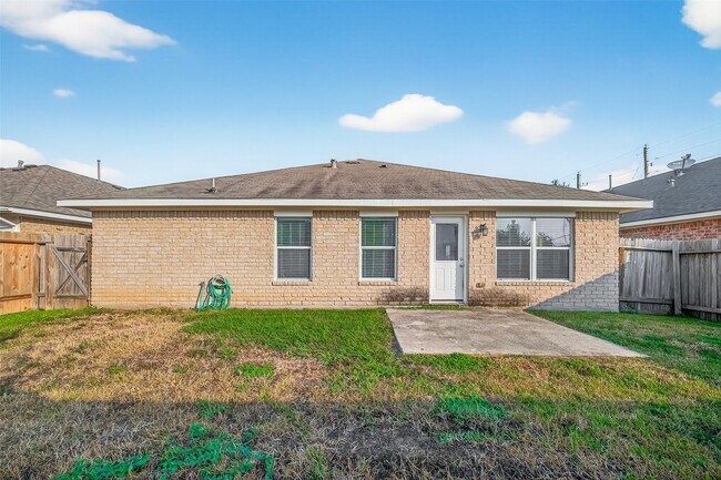 Building Photo - 1907 Meadow Edge Ln