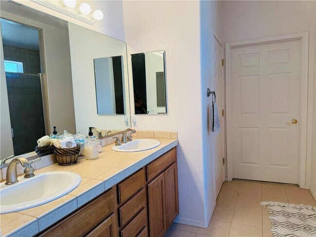 Building Photo - 5264 Antelope Dr