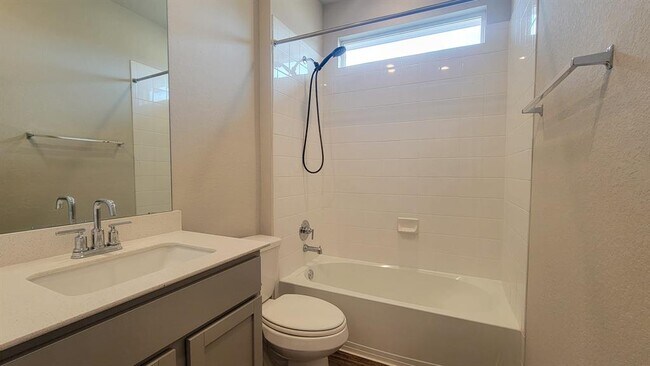 Building Photo - 487 Apache Plum Dr