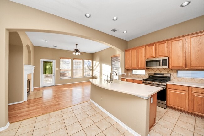 Building Photo - 21611 Shallow Glen Ln