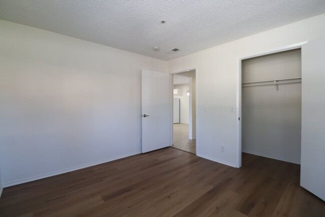 Building Photo - Cozy Condo with Private Patio & Resort-Style Amenities