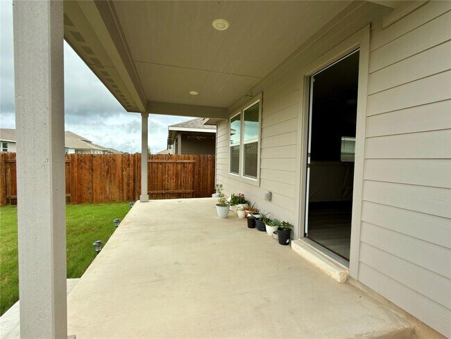Building Photo - 310 Fossil Dr