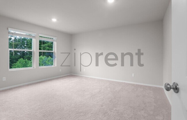 Building Photo - Unit
