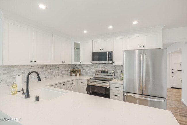 Building Photo - 1116 Nottingwood Cir