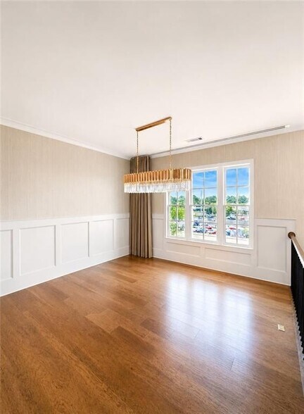 Building Photo - 1915 Skyfall Cir