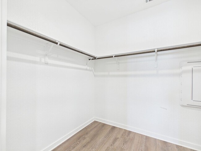 Building Photo - Beautiful Bar W Ranch Home – Hill Country Charm with Modern Comforts