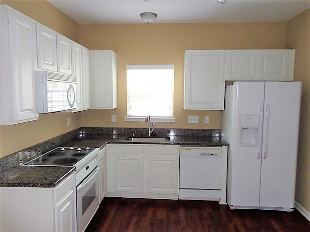 Building Photo - 9227 Ducati Ln