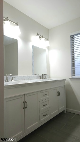 Building Photo - 124 Drake Ln