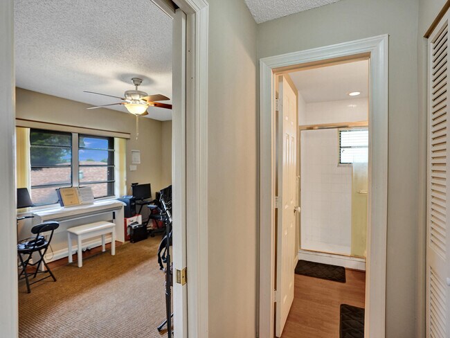 Building Photo - 13771 Via Aurora
