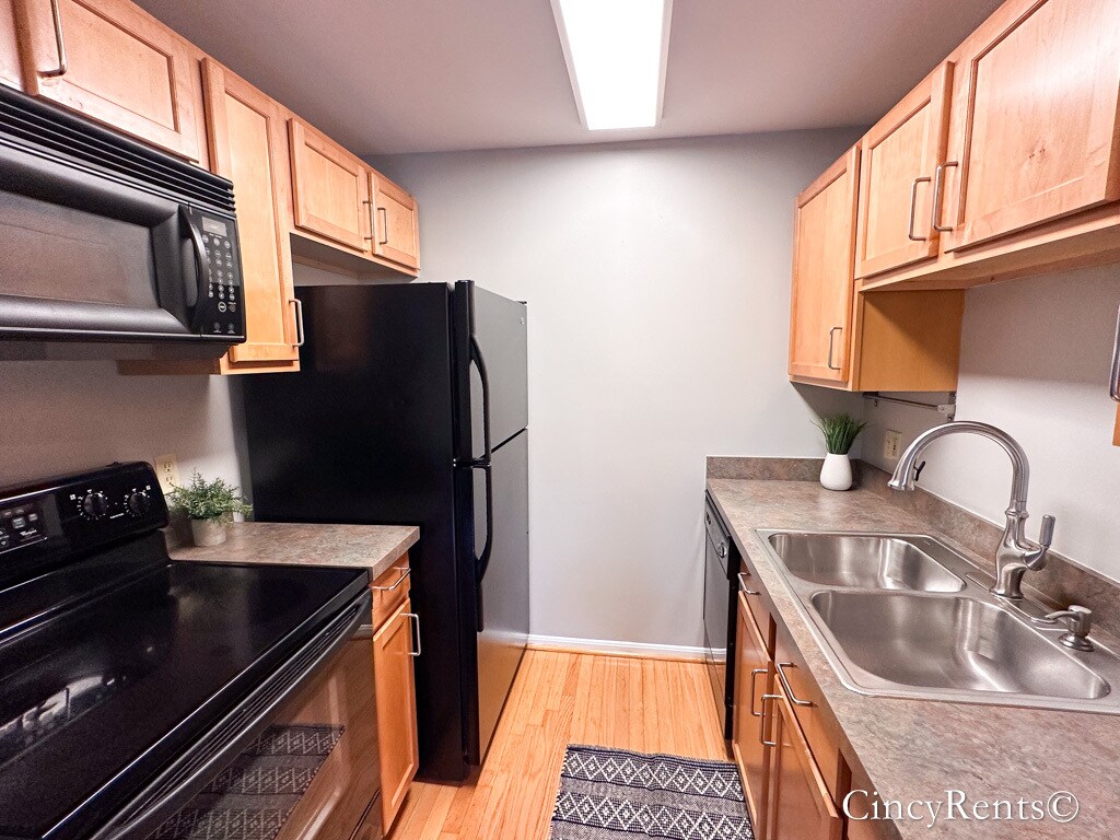 Building Photo - 2126 Fulton Ave