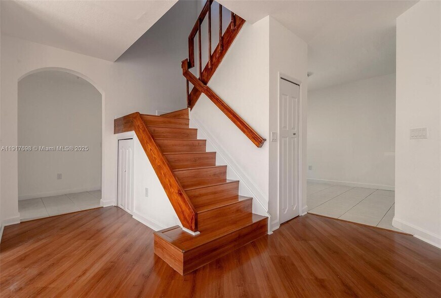 Building Photo - 4371 SW 160th Ave