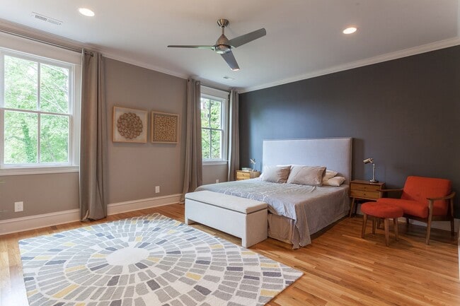 Building Photo - Gorgeous 3bd/2.5ba Two-Story Home Near Downtown Durham, Incredible Location!