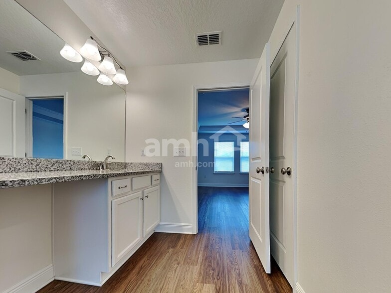 Building Photo - 7809 Stumble Journey Ln