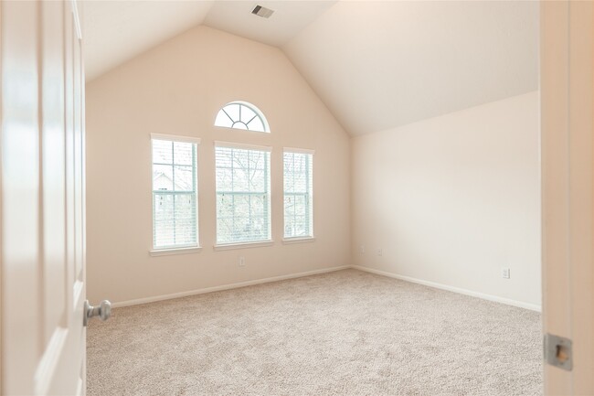 Building Photo - 14623 Roaring Fork Ln