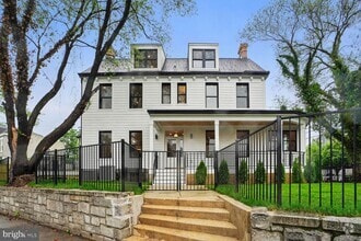 Building Photo - 3901 New Hampshire Ave NW