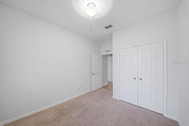 Building Photo - 3190 Dante Dr