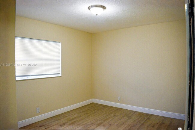 Building Photo - 4260 NW 31st Terrace