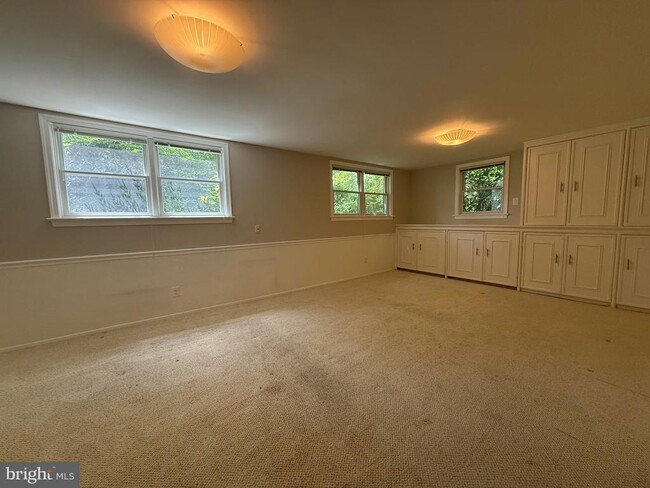 Building Photo - 6534 Jay Miller Dr