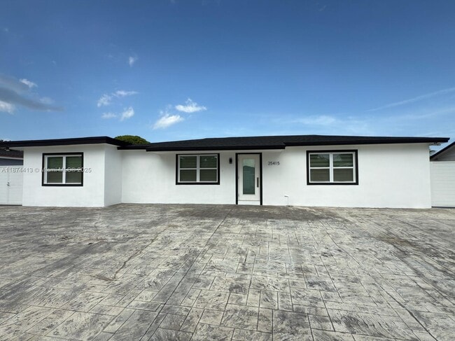 Primary Photo - 25415 SW 128th Ave