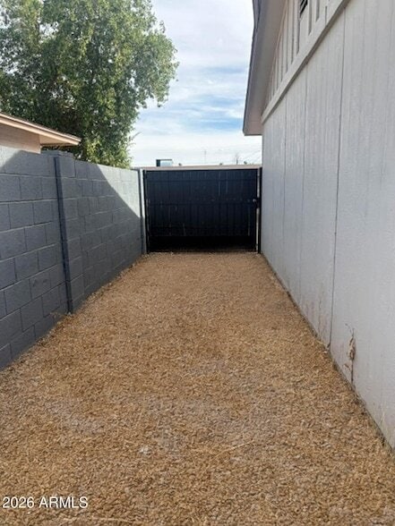 Building Photo - 4212 W Vista Ave