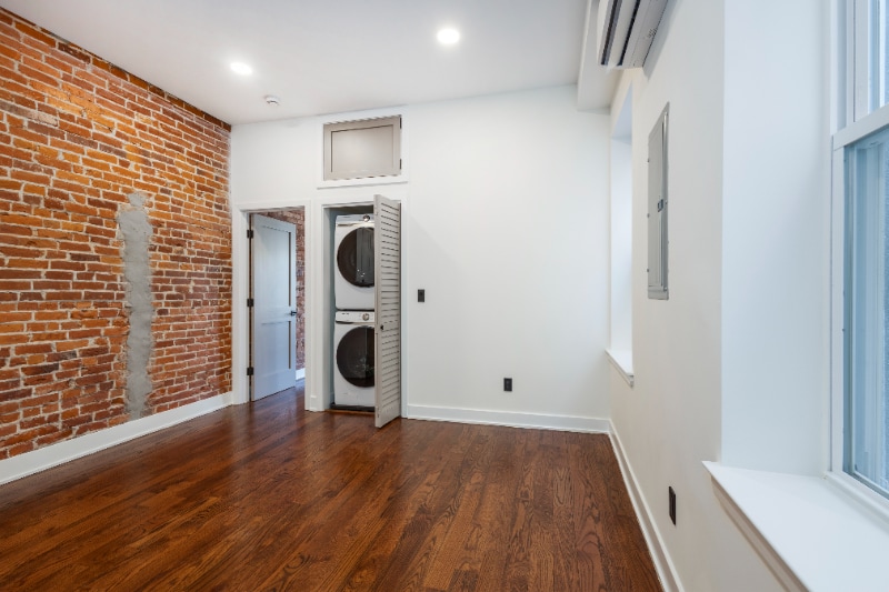 Building Photo - 1613 N 33rd St