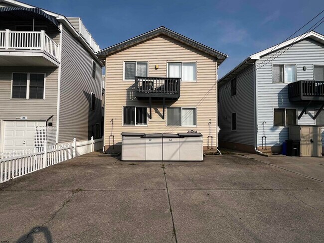 Building Photo - 349 Asbury Ave