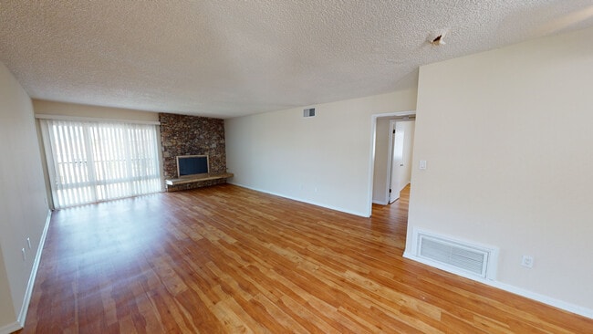 621 S Osage Ave, Inglewood - 8 - 621 S Osage Ave