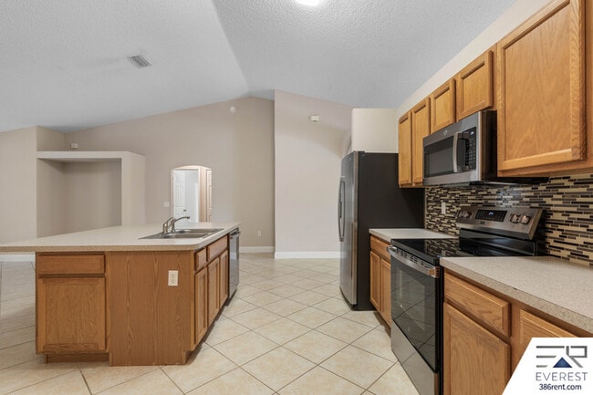 Building Photo - 59 Riverina Dr