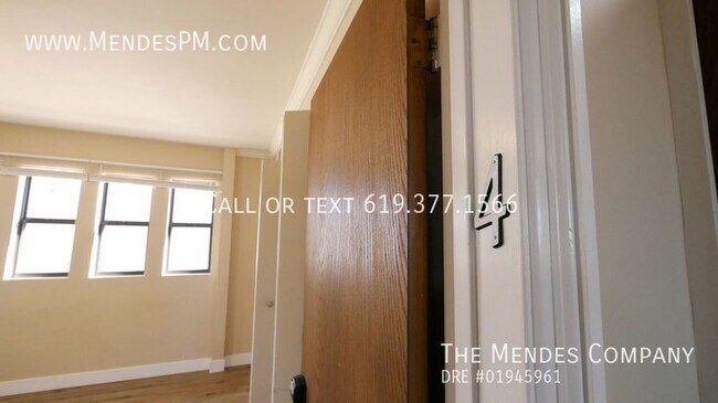 Building Photo - College Rental on 54th St.