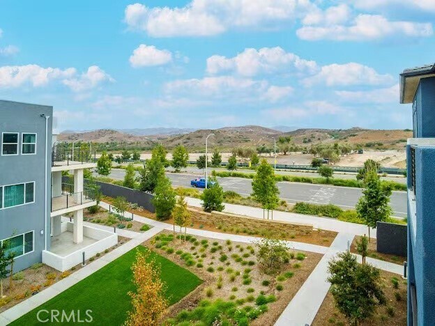 Building Photo - 352 Tank