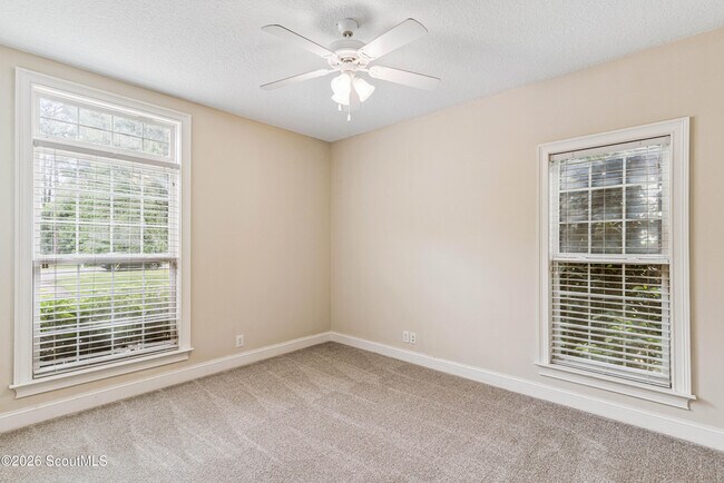 Building Photo - 53 Deer Ln