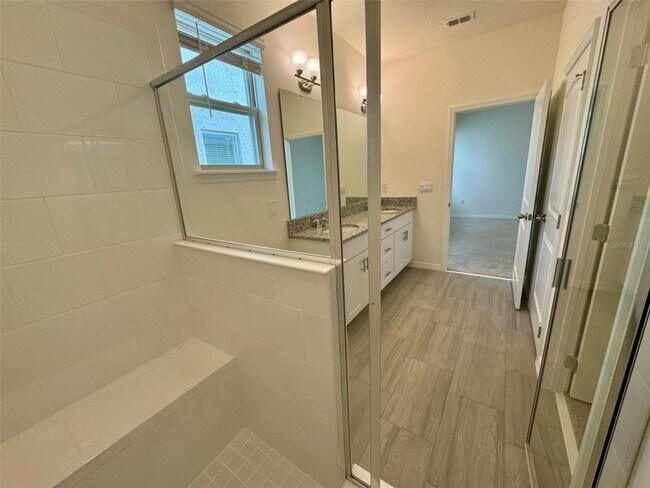 Building Photo - 16085 Scarpetta St