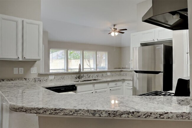 Building Photo - 2222 Friarwood Trail