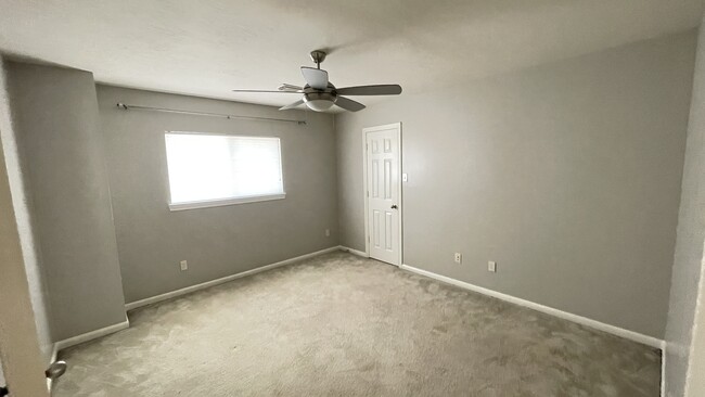 Building Photo - 14131 Sandhill Crane Dr