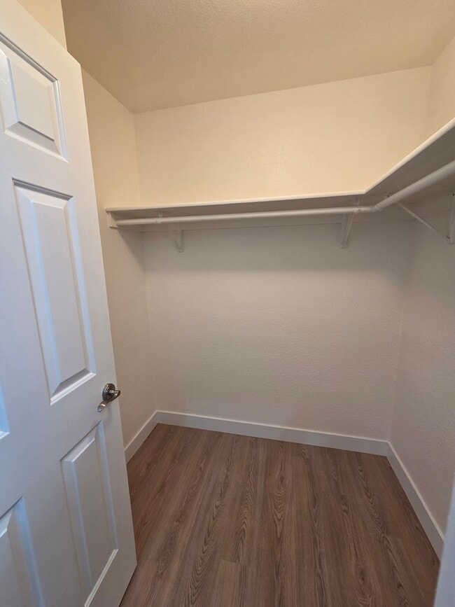 Building Photo - Large 2 Bedroom, 2 Bath Condo in San Ramon