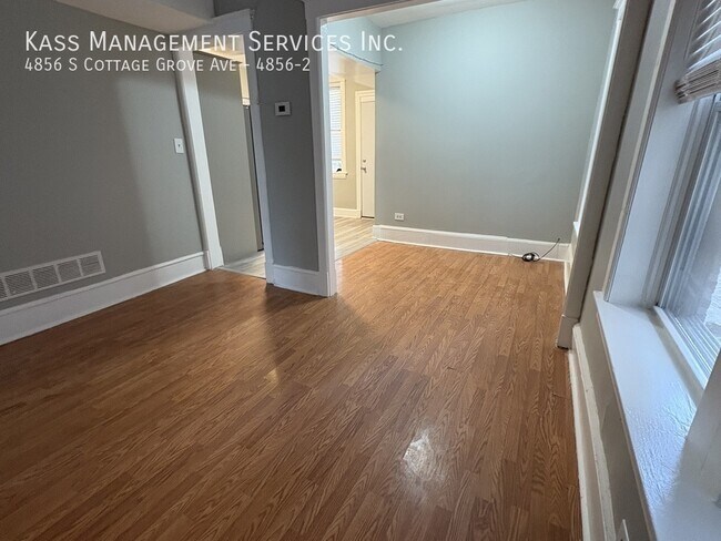 Building Photo - 4856 S Cottage Grove Ave