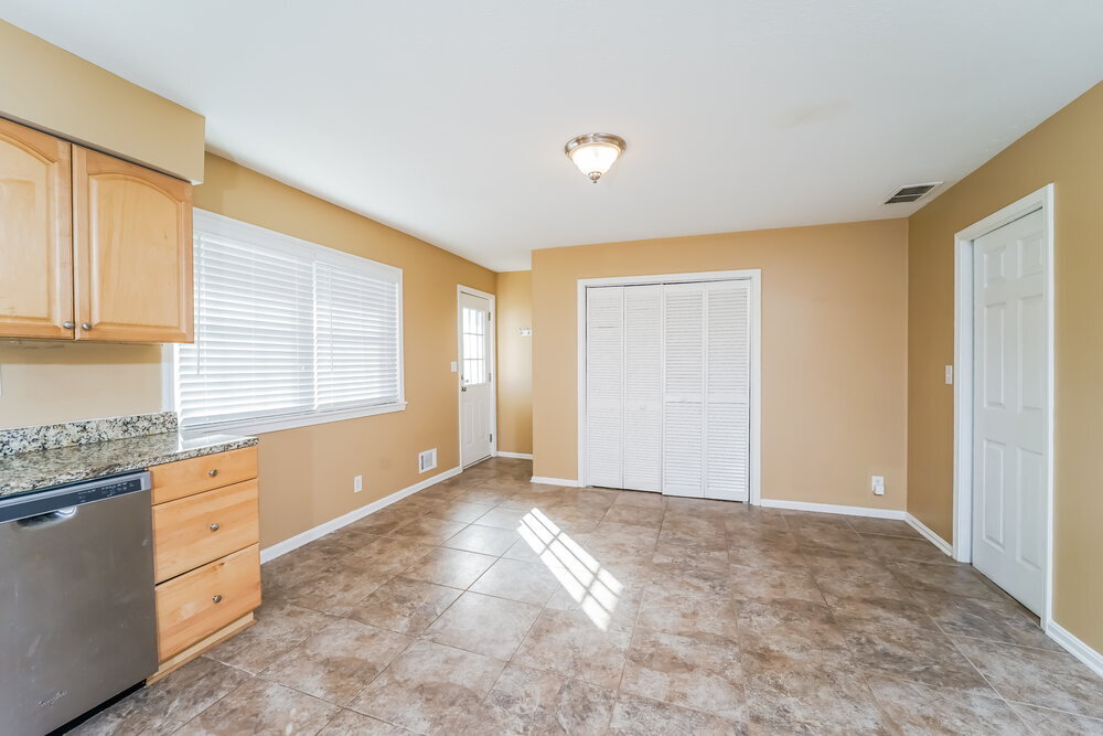 Building Photo - 6506 Missionary Ridge Dr
