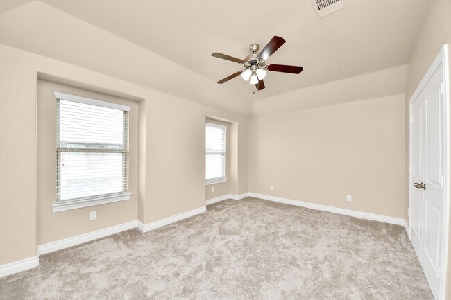 Building Photo - 24219 Peralta Glen Ln