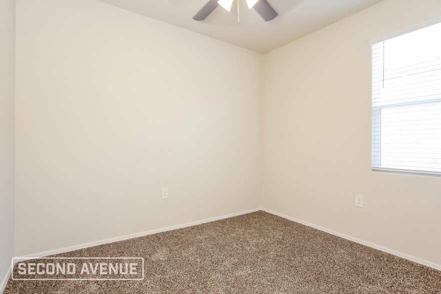 Building Photo - 18349 W Faye Way