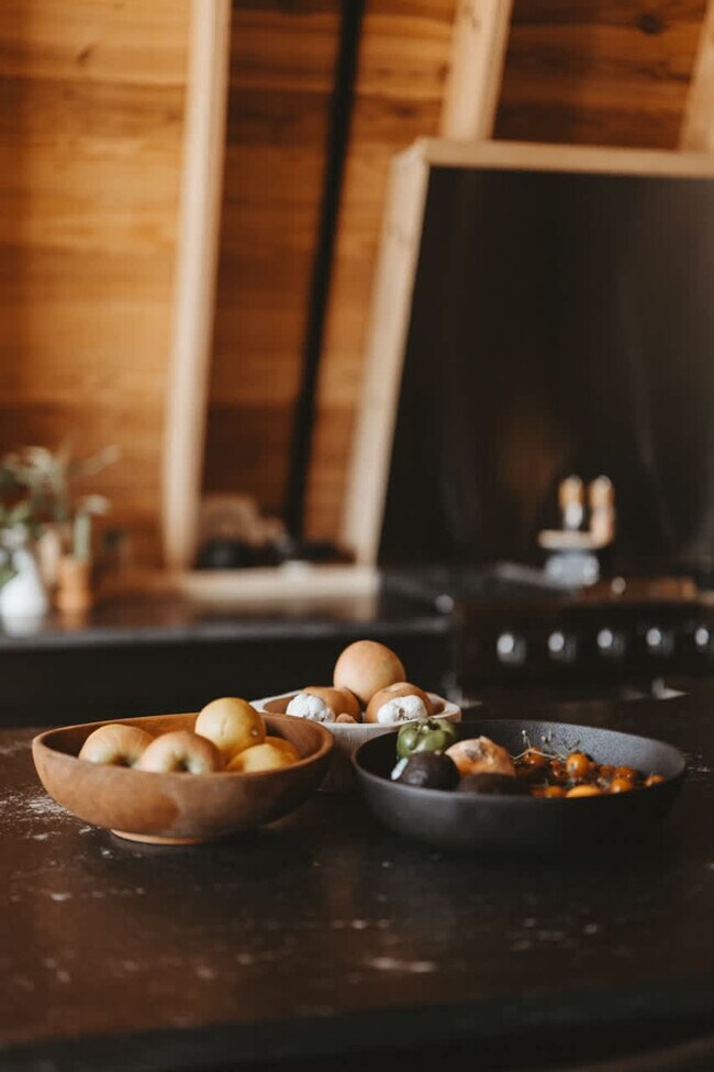 Building Photo - 503 NW D St