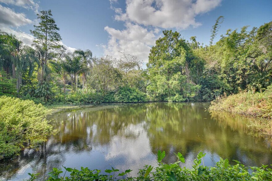 Building Photo - 5100 28th Ave N