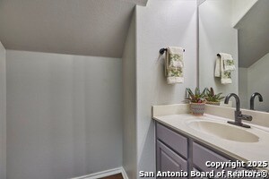 Building Photo - 935 Calico Garden