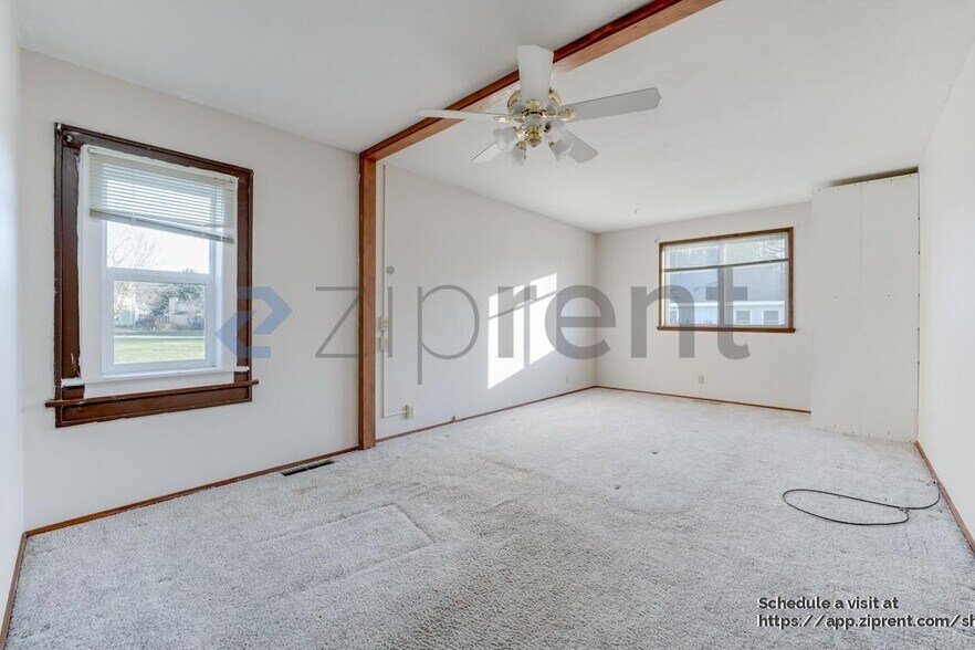 Building Photo - 351 Blake St