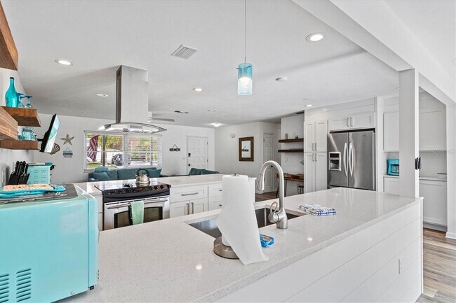 Building Photo - 2572 Jefferson Cir