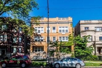 Building Photo - 4820 S Michigan