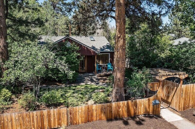 Building Photo - 1252 NW Milwaukee Ave