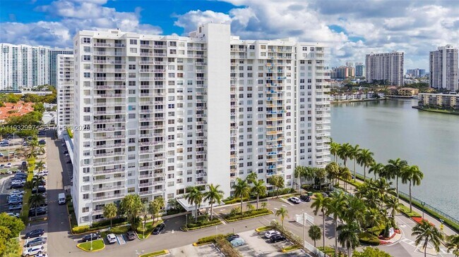 Building Photo - 2801 NE 183rd St