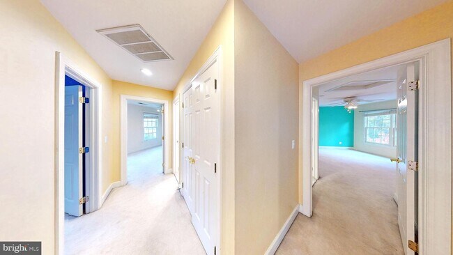 Building Photo - 309 Pure Spring Crescent