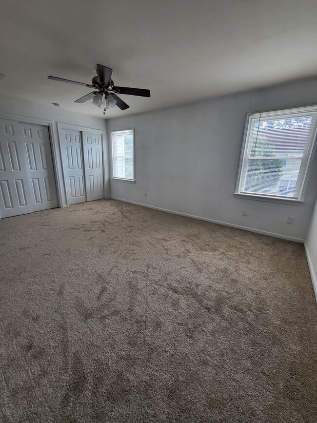 Building Photo - 5451 Lynbrook Lndg