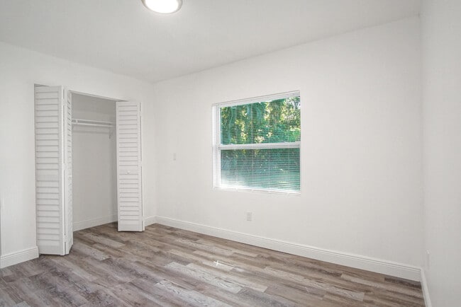 Building Photo - 2111 Jacobs Rd